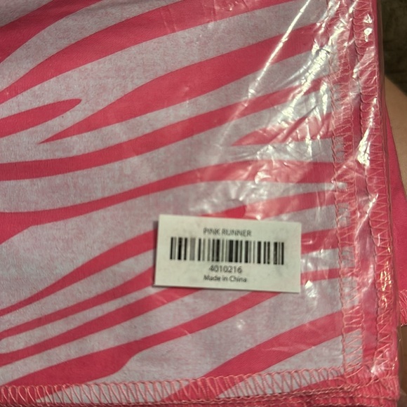 Pink Zebra Table Runner - Picture 4 of 4